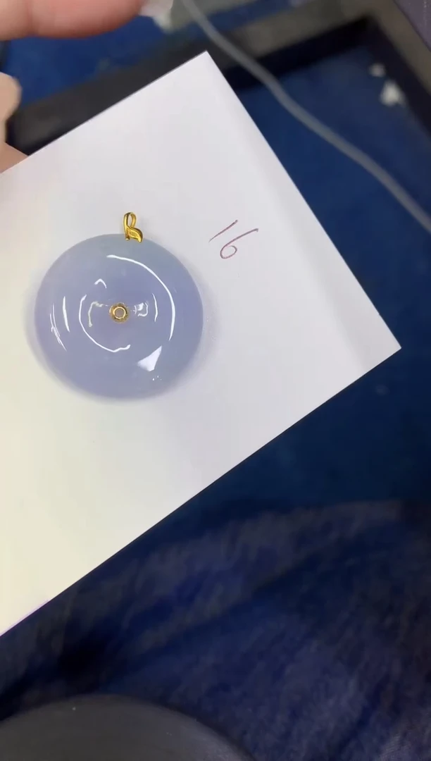 颈饰18K金镶嵌翡翠缅甸天然翡翠A货