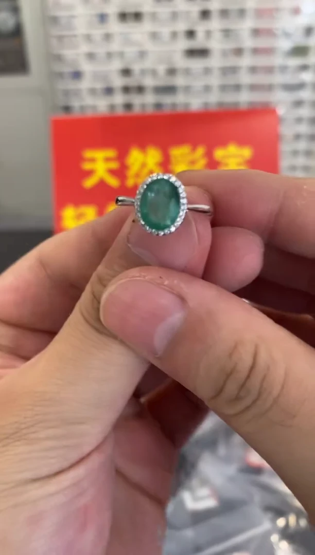银S925镶嵌戒指祖母绿1