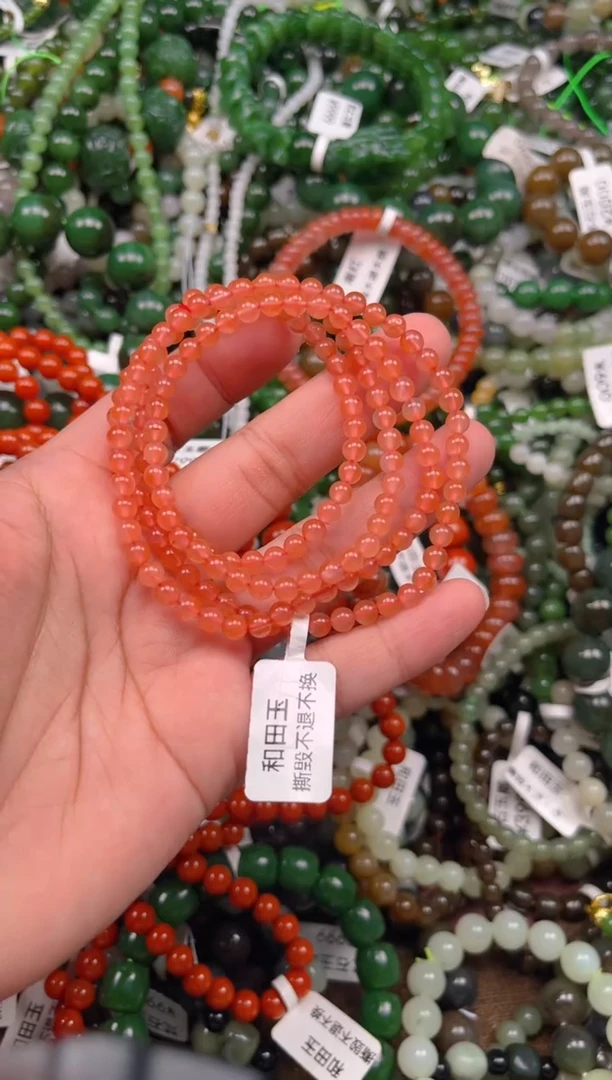 颈饰未镶嵌南红玛瑙1