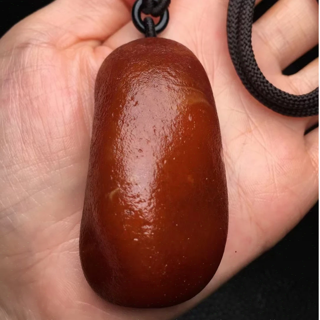 精选老鸡油红奇石矿物晶体把件