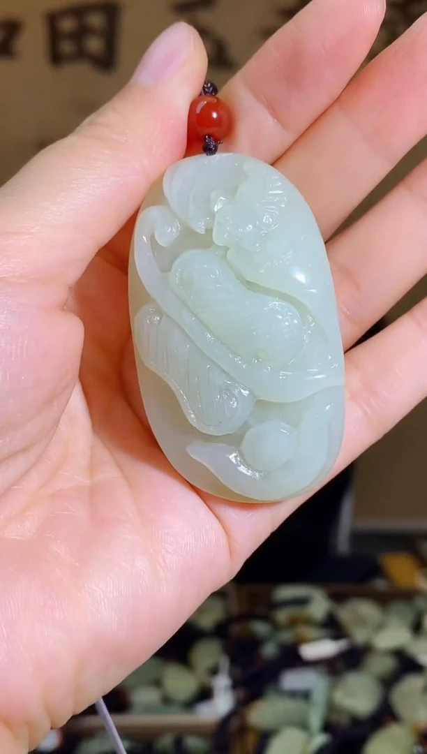 颈饰未镶嵌和田玉1