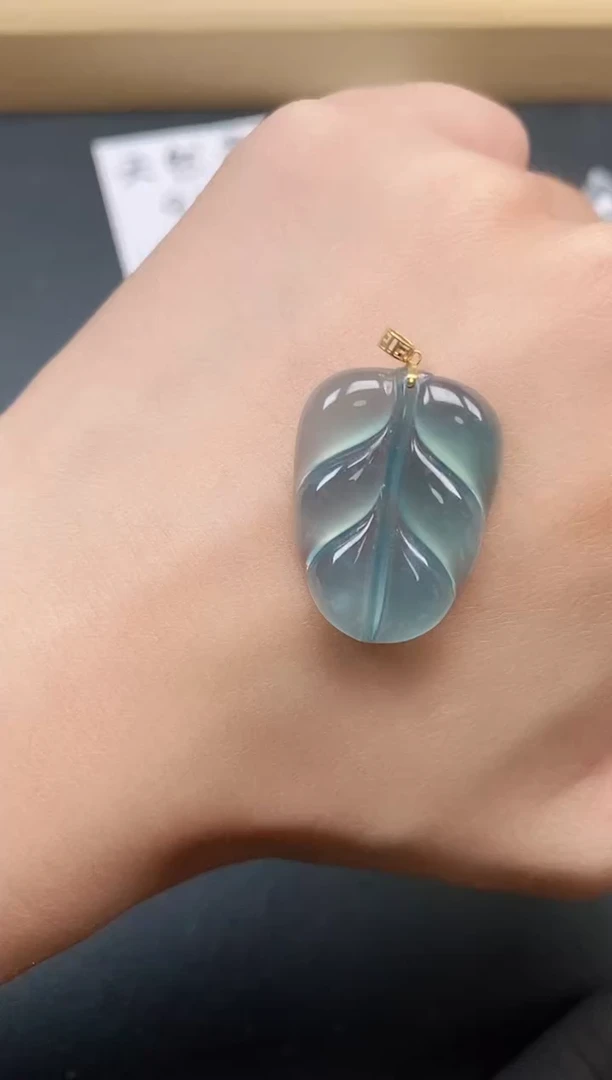 18K金镶嵌戒指翡翠11