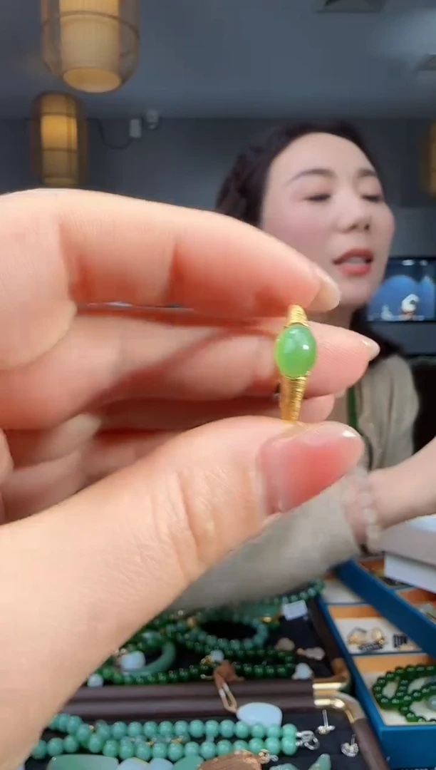 银S925镶嵌戒指和田玉1