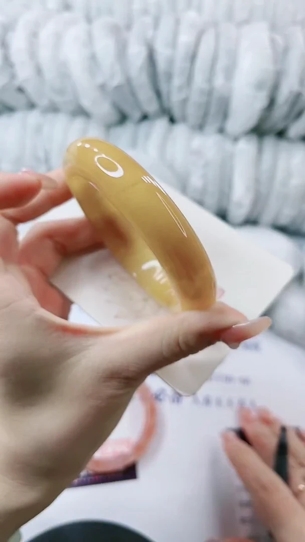 【闪购商品】石英质玉手镯未镶嵌多样性发货D80