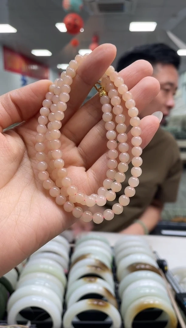 和田玉未镶嵌颈饰藕粉卡6-5 108颗随机发一件