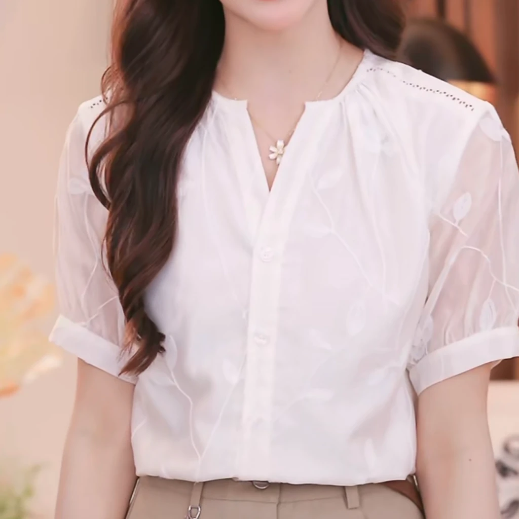 法式轻熟风圆领泡泡袖衬衫女2025夏季新款独特别致设计感小众上衣