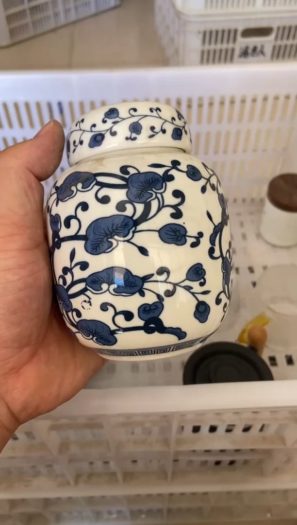 无运费险有瑕疵的摄影的产品有使用过的痕迹有点脏介意勿拍