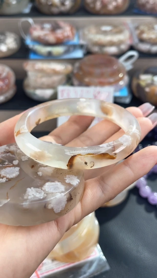 未镶嵌手镯石英质玉61