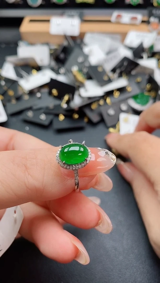 银S925镶嵌戒指翡翠1