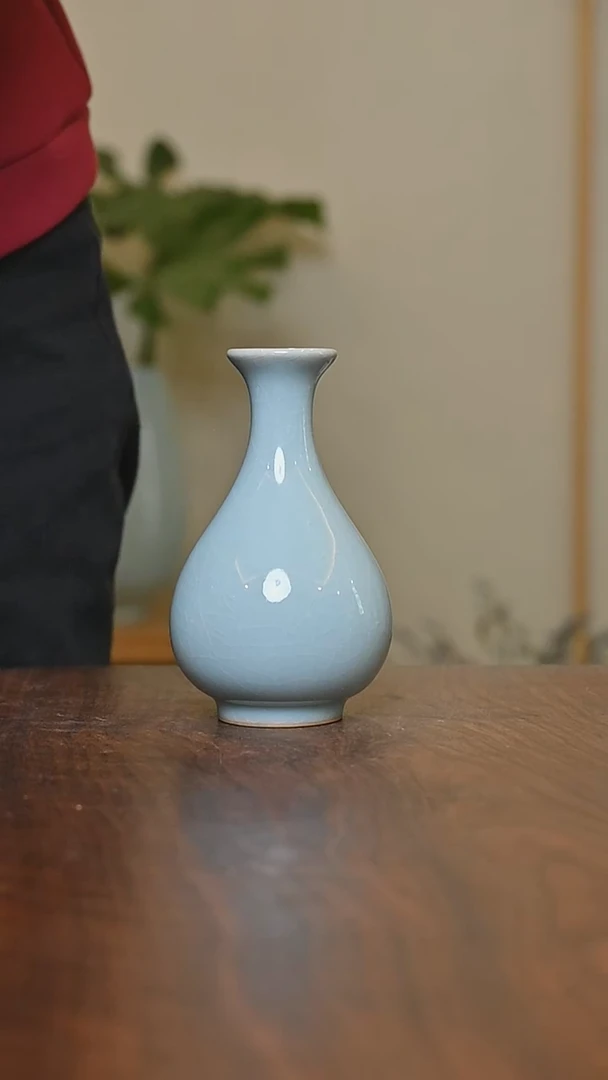 玉壶春 天青 微瑕 朱家汝窑款