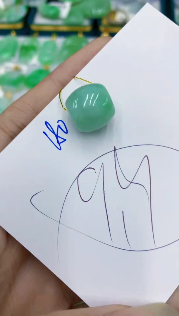 翡翠未镶嵌颈饰11111111111