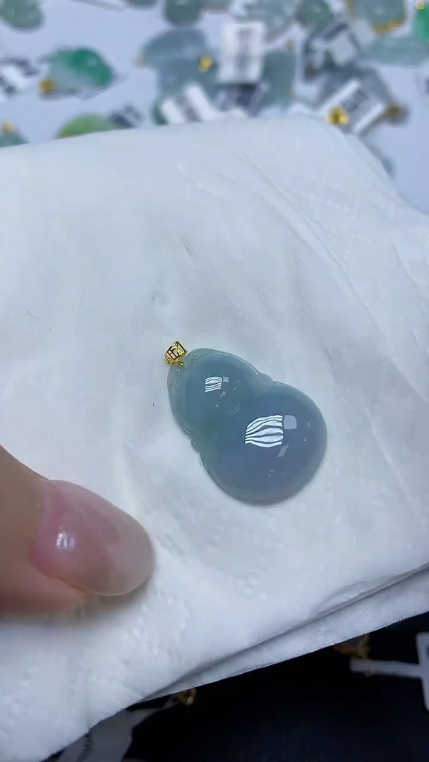翡翠18K金镶嵌颈饰天然缅甸翡翠A货