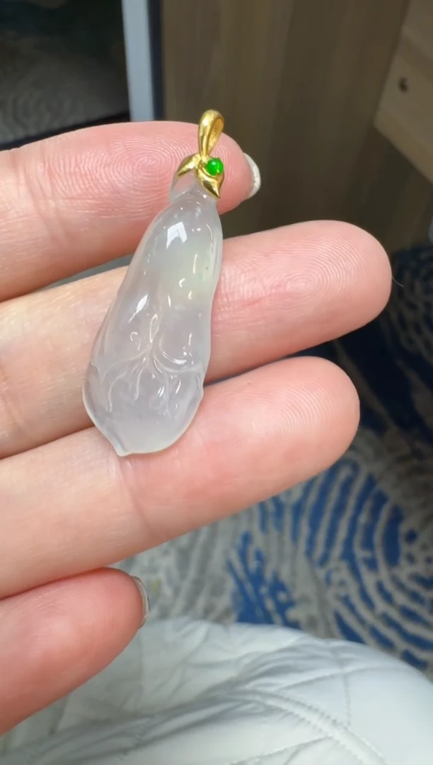 【闪购商品】翡翠颈饰18K金镶嵌缅甸翡翠A货吊坠