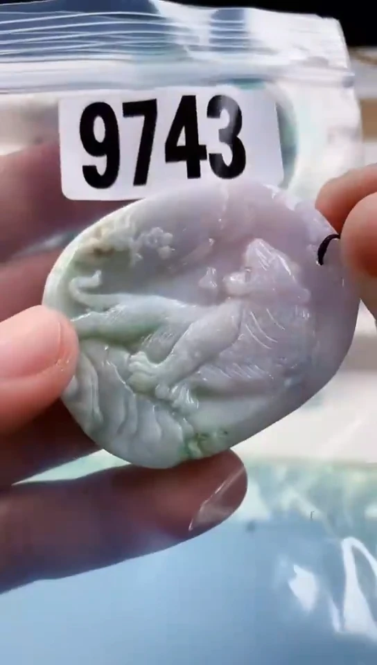 【闪购商品】翡翠挂件未镶嵌天然翡翠吊坠挂件