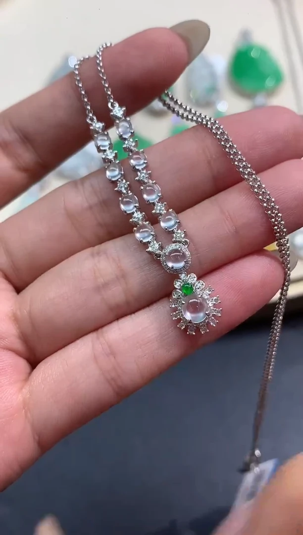 套链18K金镶嵌翡翠E229|多样性发货一件|8800