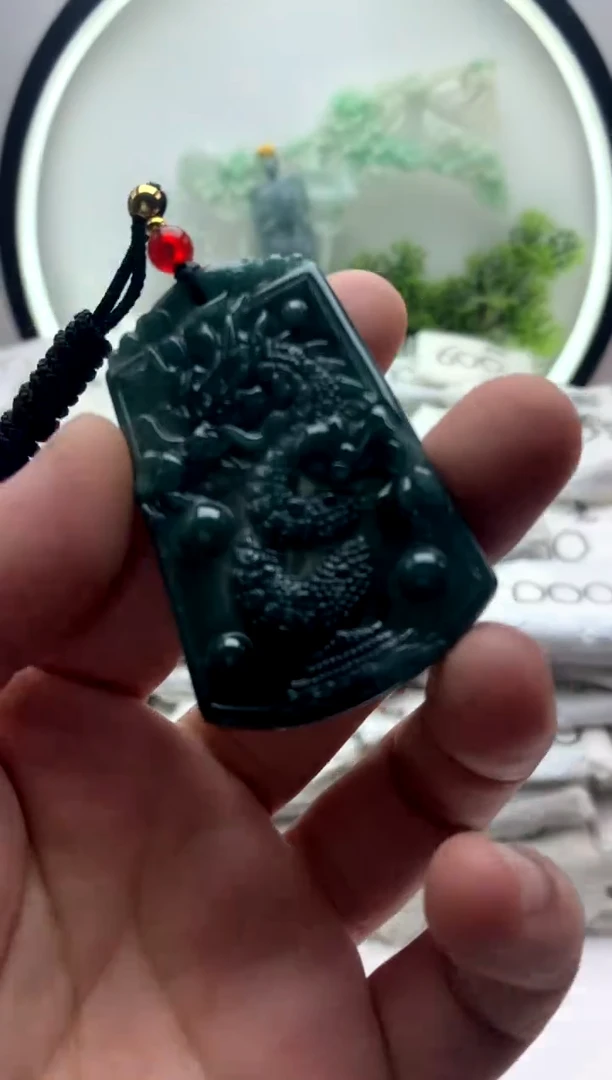 翡翠未镶嵌颈饰龙牌【品质一般介意慎拍】
