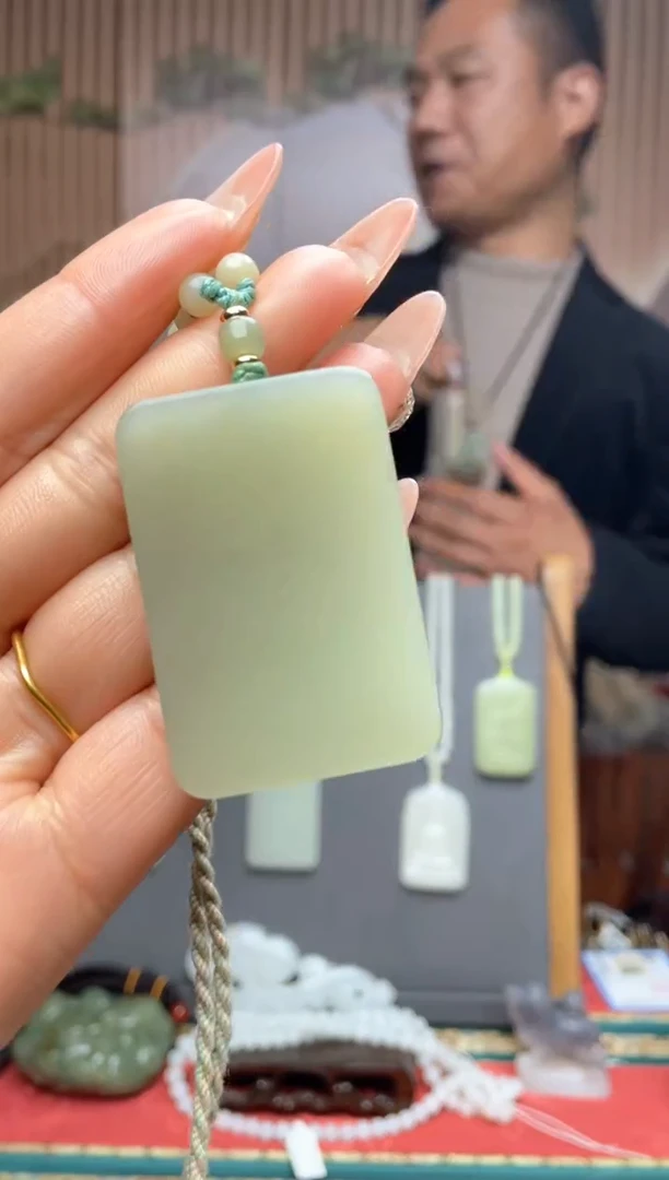 【闪购商品】和田玉颈饰未镶嵌一