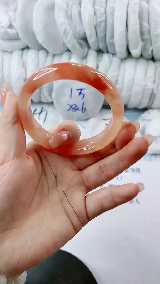 【闪购商品】石英质玉手镯未镶嵌0800216768-多样性发货