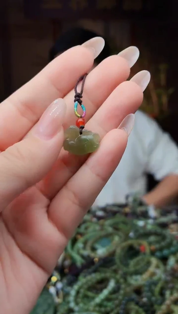 颈饰未镶嵌和田玉多样性发货拍一发一