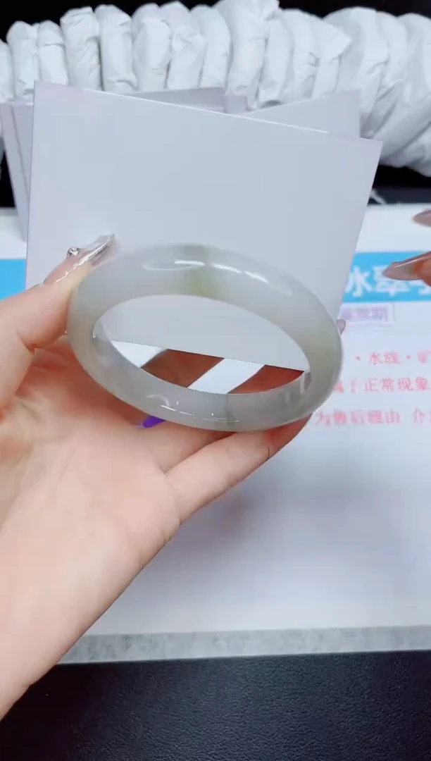 石英质玉手镯未镶嵌184