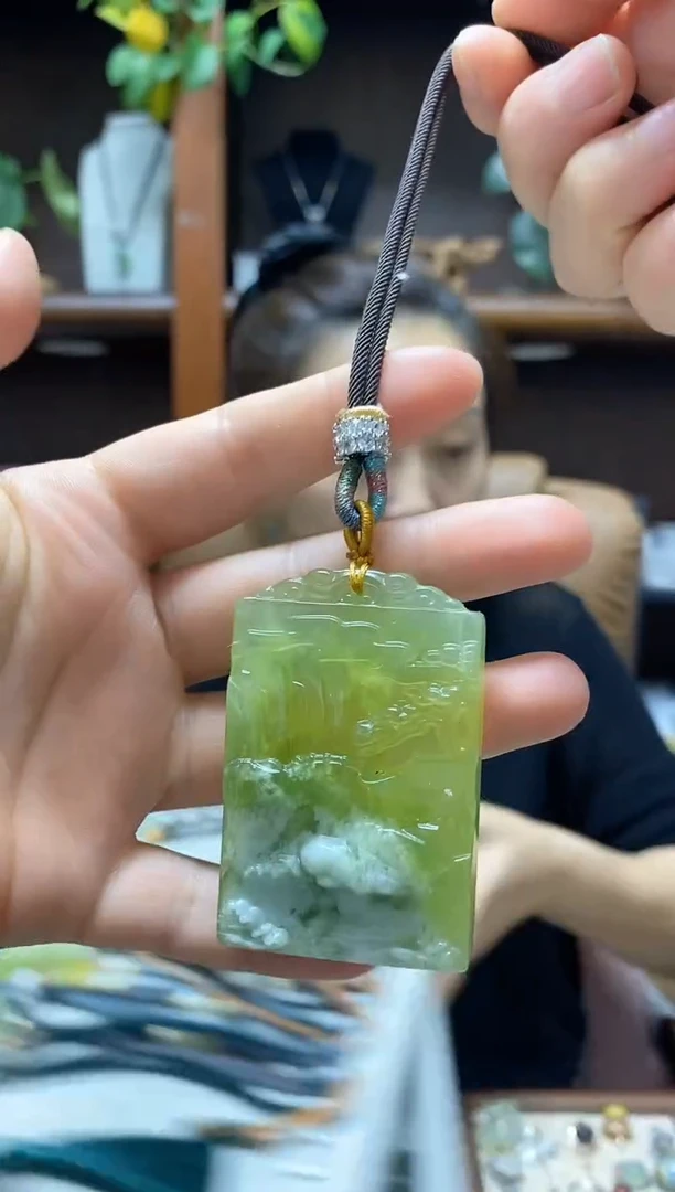 未镶嵌岫玉吊坠?****?·
