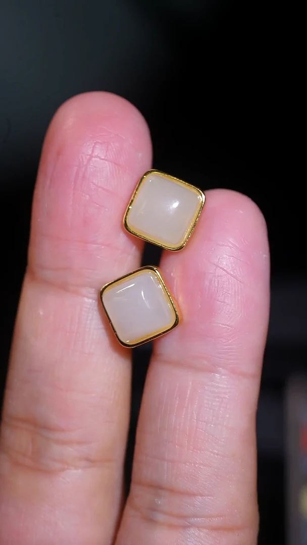 银S925镀金镶嵌和田玉耳饰16多样性发一