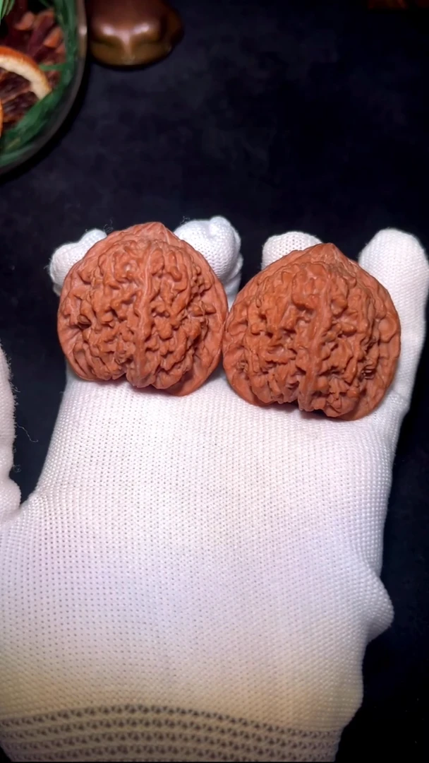 把件文玩核桃精品红皮满天星40全品