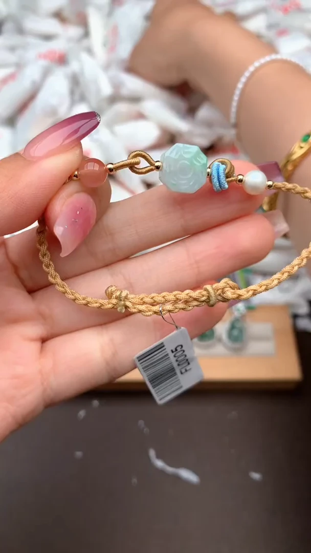 【闪购商品】翡翠手绳未镶嵌一