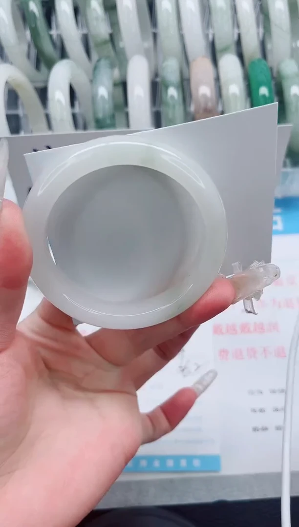 【闪购商品】石英质玉手镯未镶嵌A209-56.2