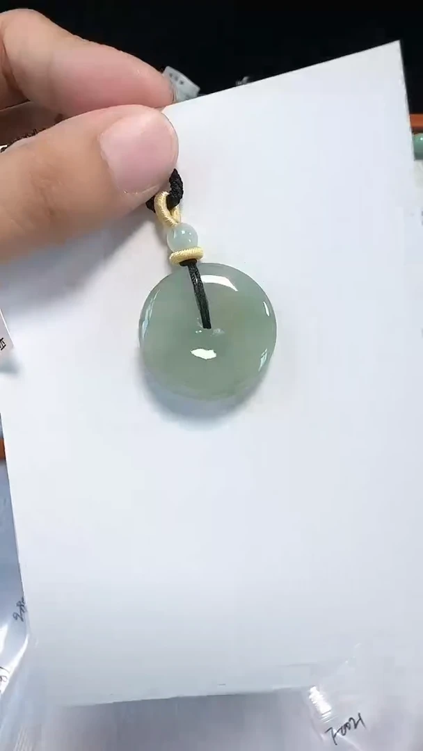 翡翠未镶嵌颈饰缅甸翡翠