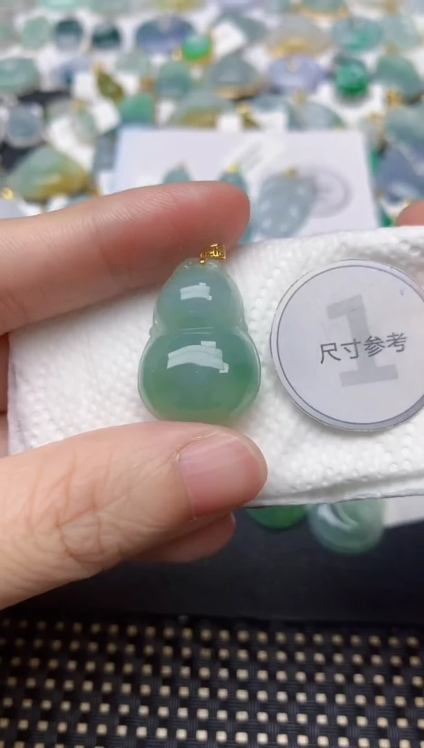 颈饰18K金镶嵌翡翠天然缅甸A货翡翠