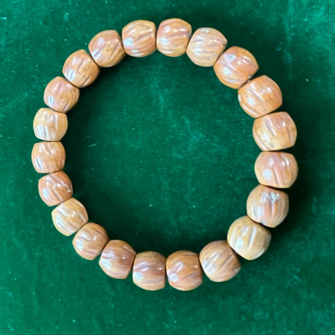 紫金鼠黄皮实心直切单圈手串10*9有棕眼棕疤