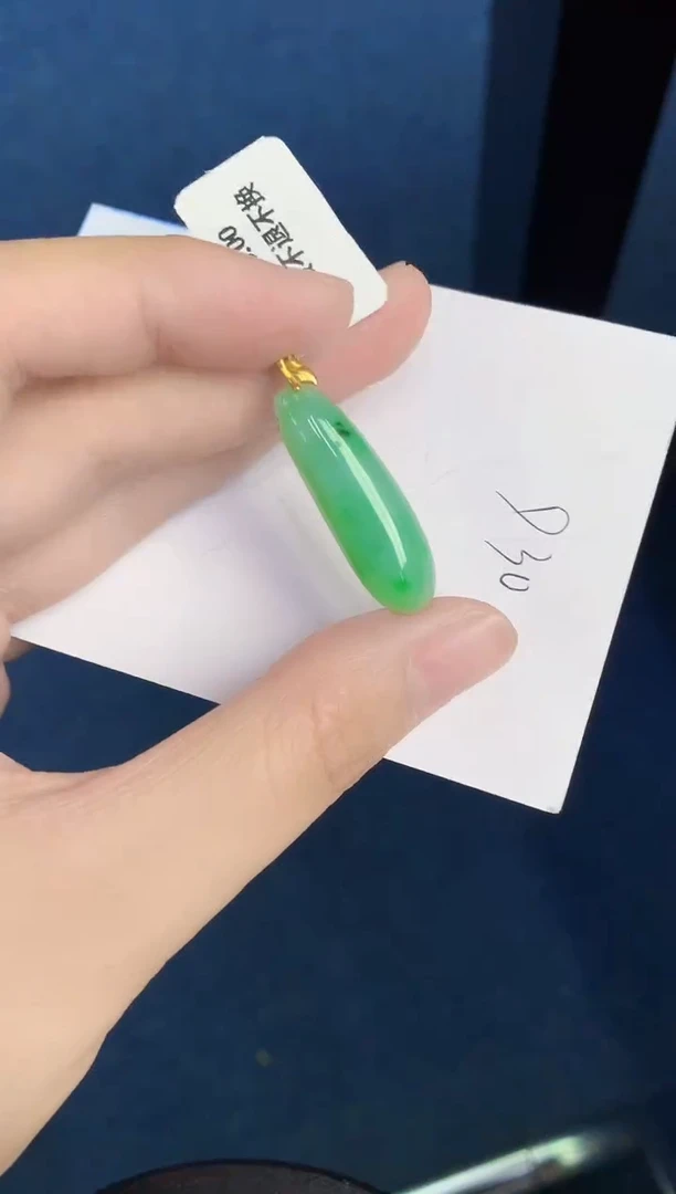 翡翠18K金镶嵌颈饰天然翡翠緬甸A貨