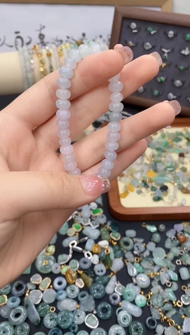 翡翠未镶嵌颈饰晴**️哥哥