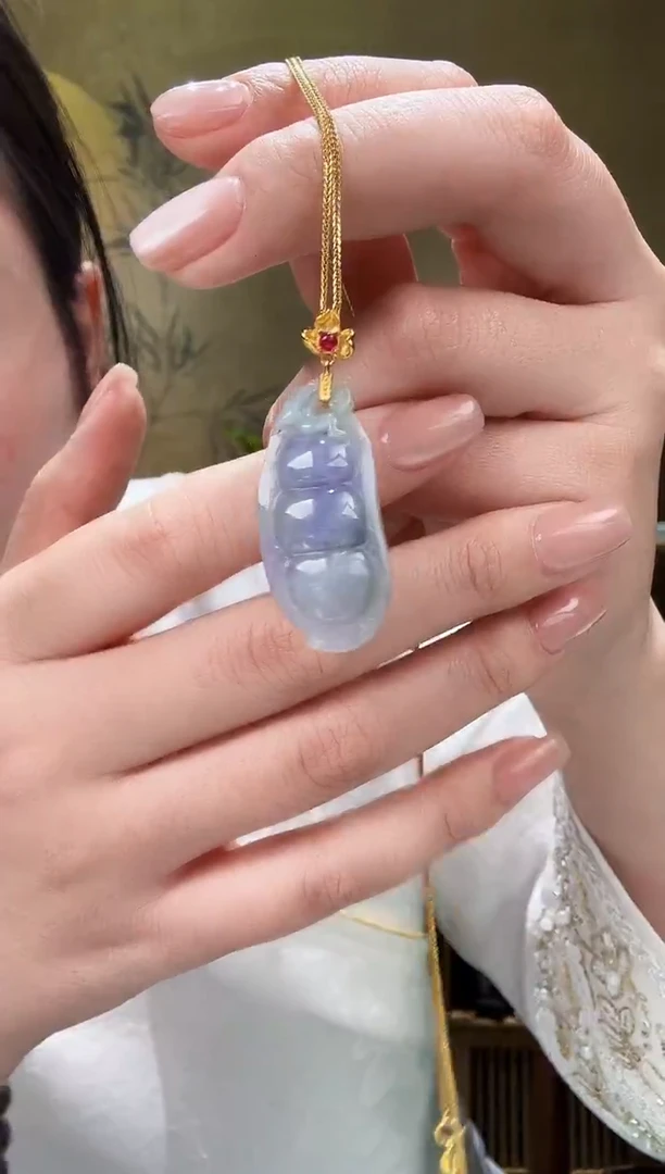 颈饰未镶嵌翡翠吊坠