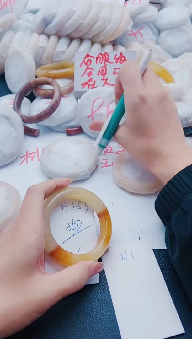 未镶嵌手镯石英质玉H153-56-57