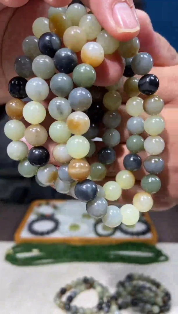 未镶嵌手链和田玉颜色多样性发货拍一发一