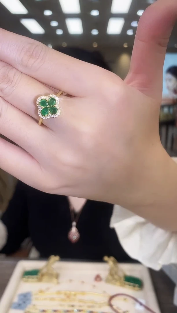 银S925镶嵌戒指祖母绿01