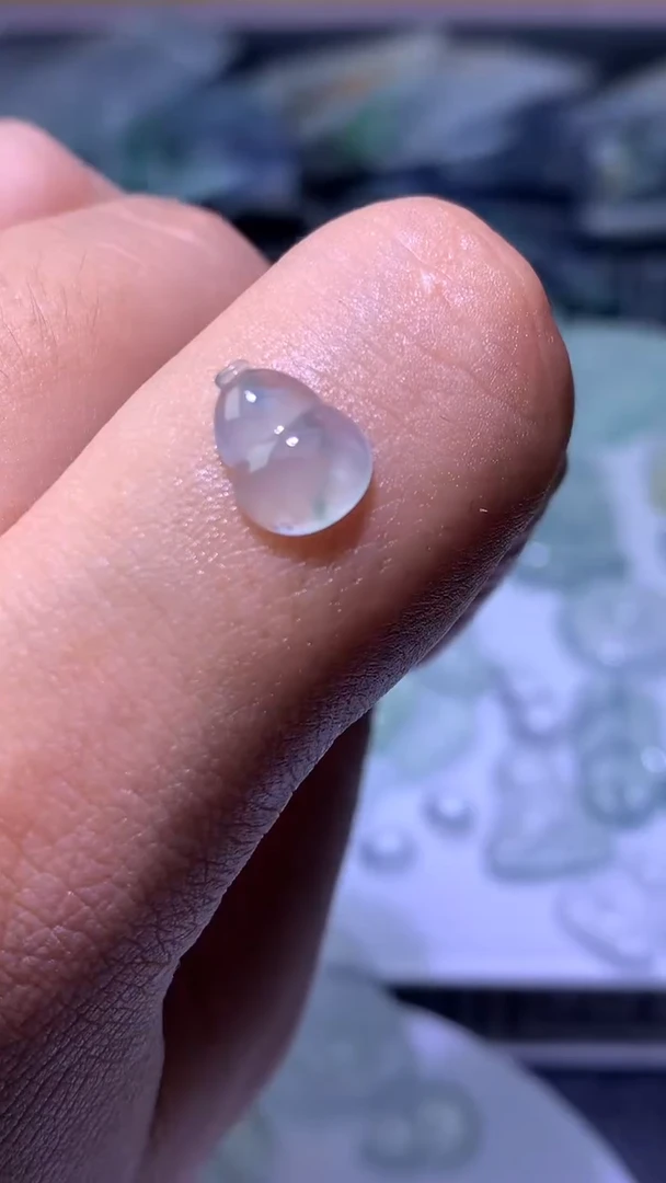 未镶嵌定制翡翠毛货