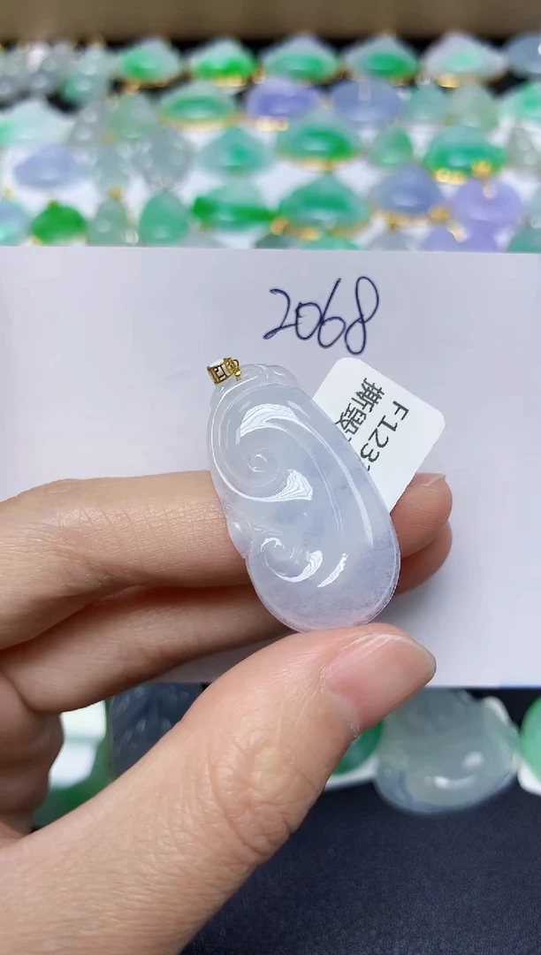 翡翠18K金镶嵌颈饰 天然缅甸翡翠A货