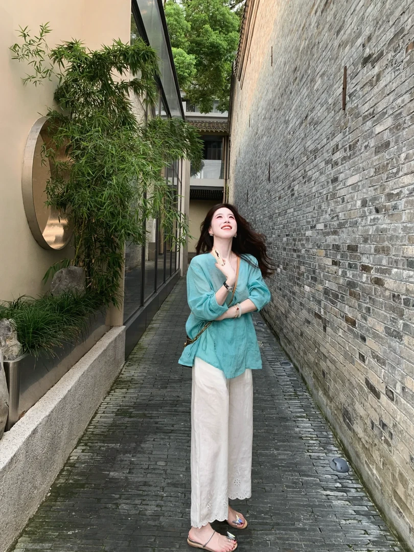 2025夏季新款湖蓝色盘扣系带长袖薄款衬衫搭配休闲裤显瘦两件套女