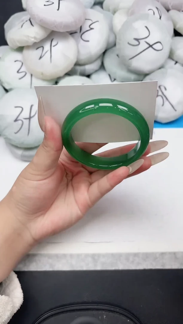 女款工艺手镯95-57.5