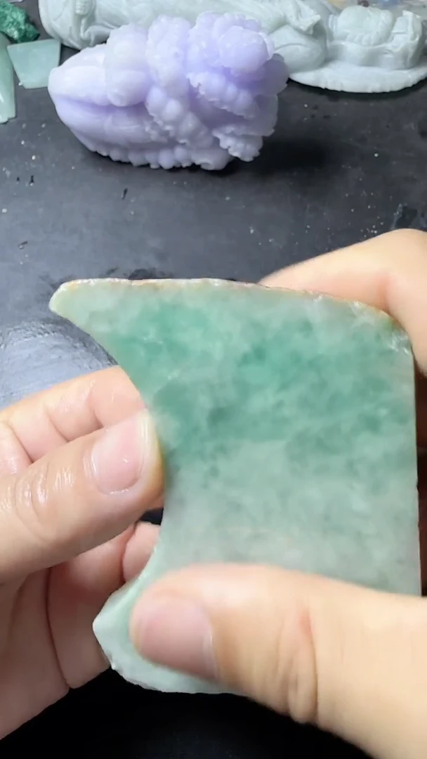 翡翠挂件未镶嵌026翡翠