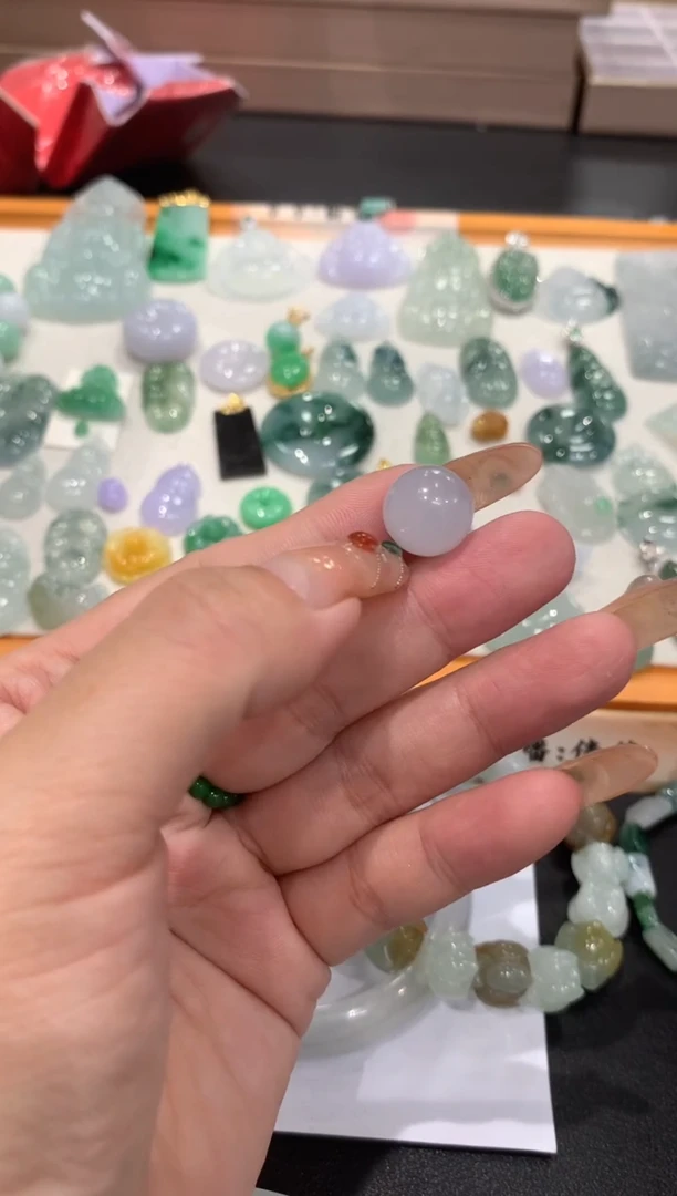 定制翡翠未镶嵌翡翠