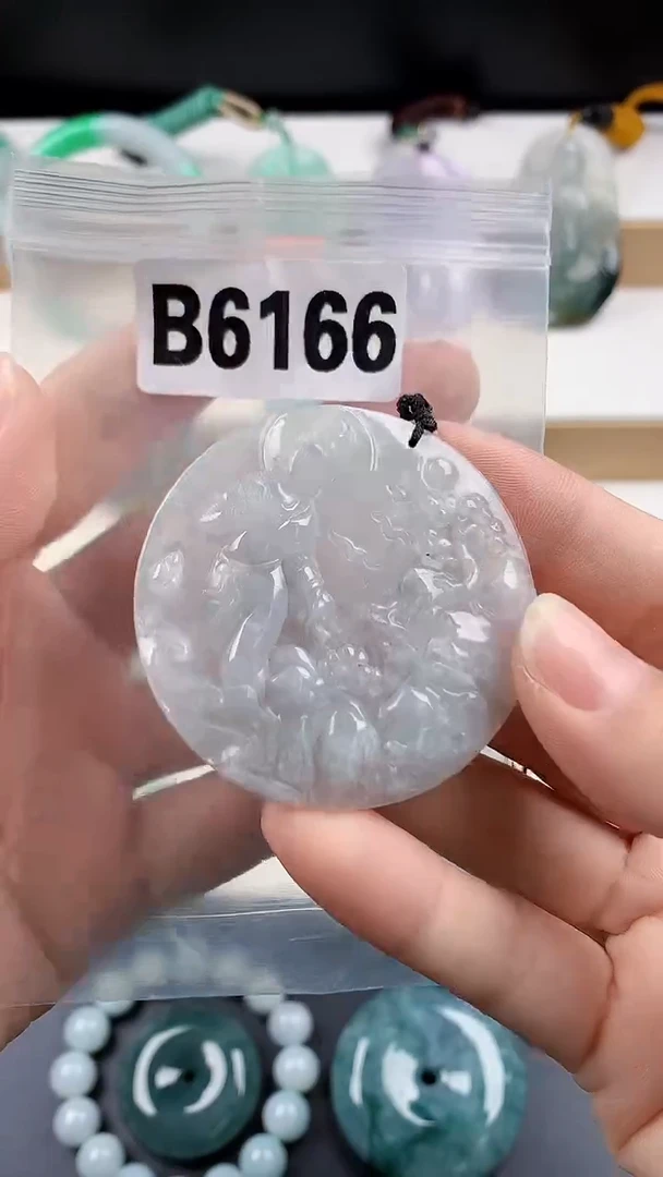 颈饰未镶嵌翡翠天然翡翠吊坠挂件