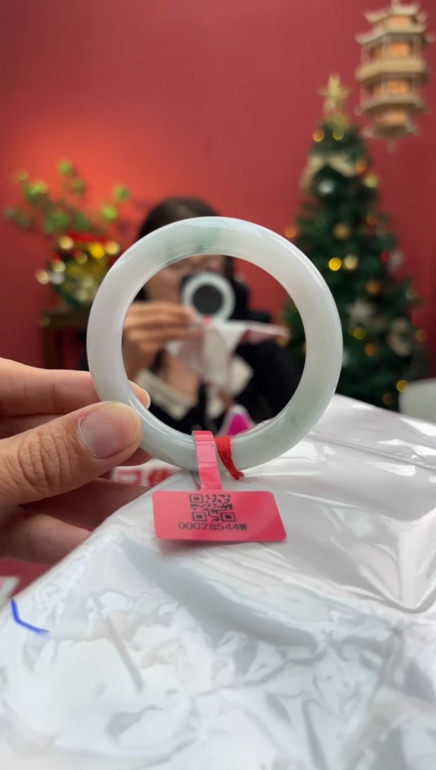 未镶嵌手镯（圆镯）翡翠翡翠手镯16