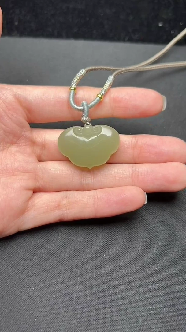 【闪购商品】和田玉吊坠(不含链)未镶嵌HBHT000397