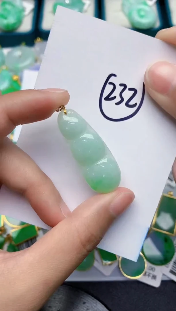 【闪购商品】翡翠颈饰18K金镶嵌000000000