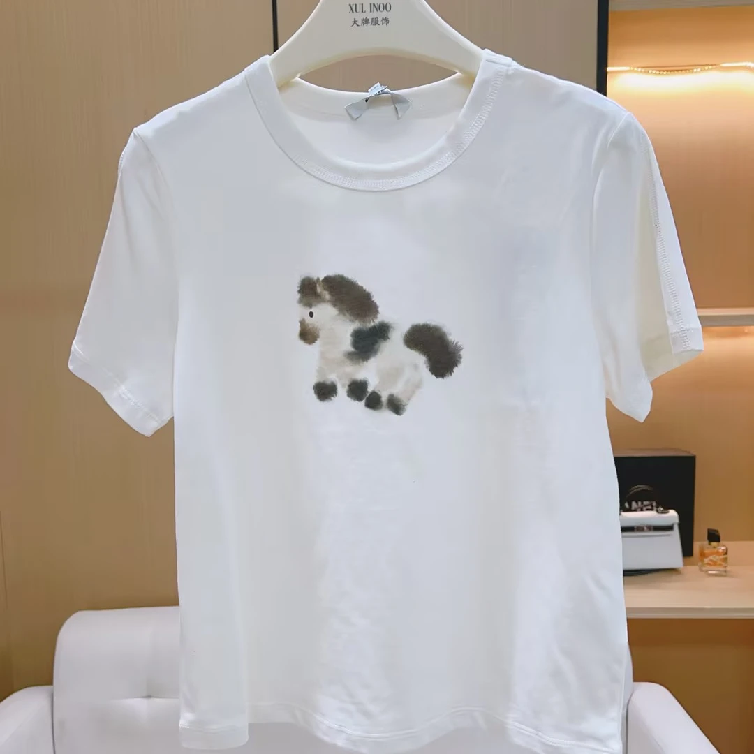 丨早春新款白色渲染水彩小马印花简约大气百搭通勤T恤 7036