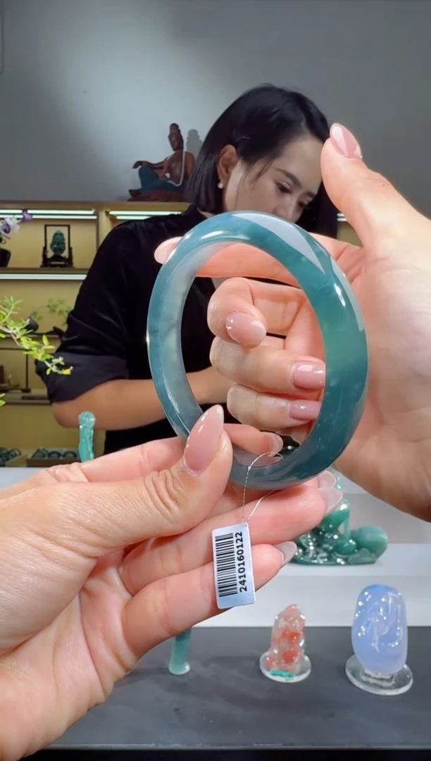 未镶嵌手镯翡翠58圈